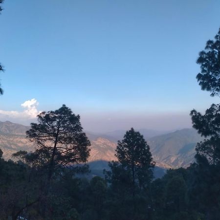 Shree Home Stay Dwarahat Экстерьер фото
