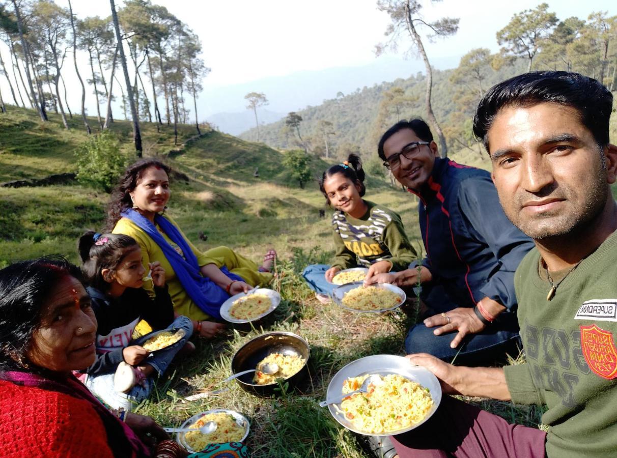 Shree Home Stay Dwarahat Экстерьер фото